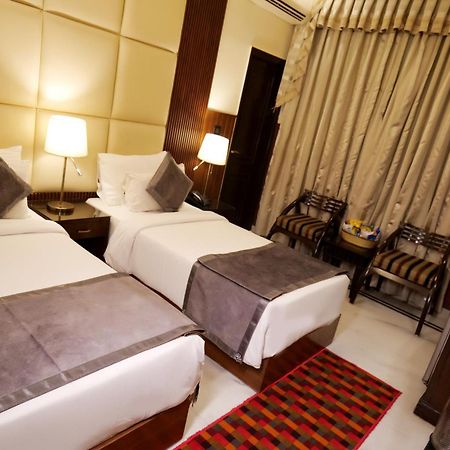 Hotel Wood Castle à Delhi  Extérieur photo