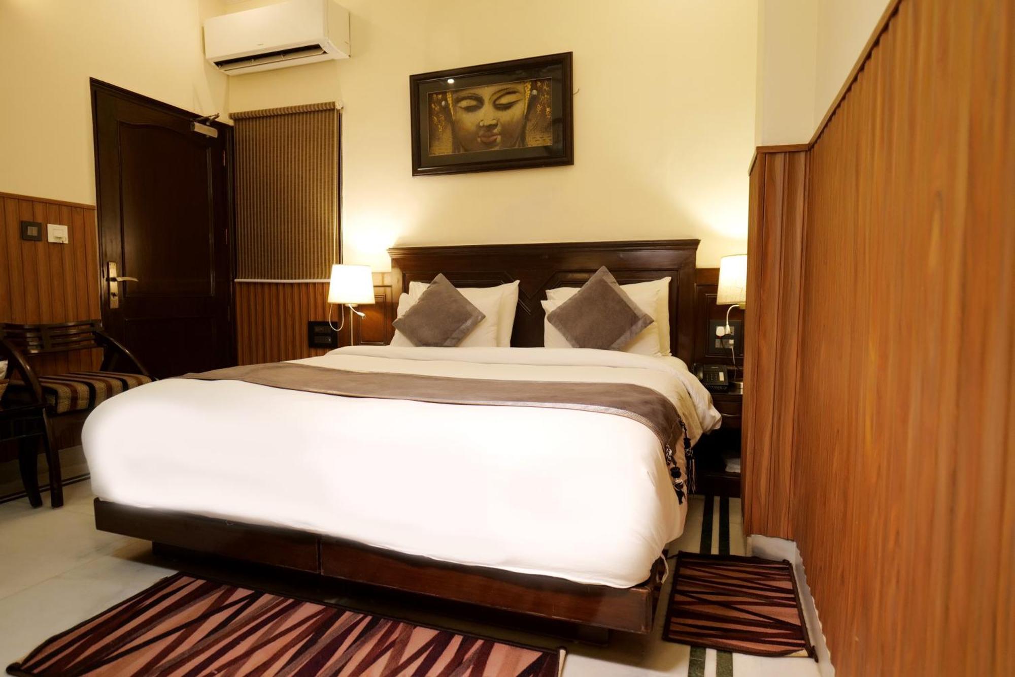 Hotel Wood Castle à Delhi  Extérieur photo
