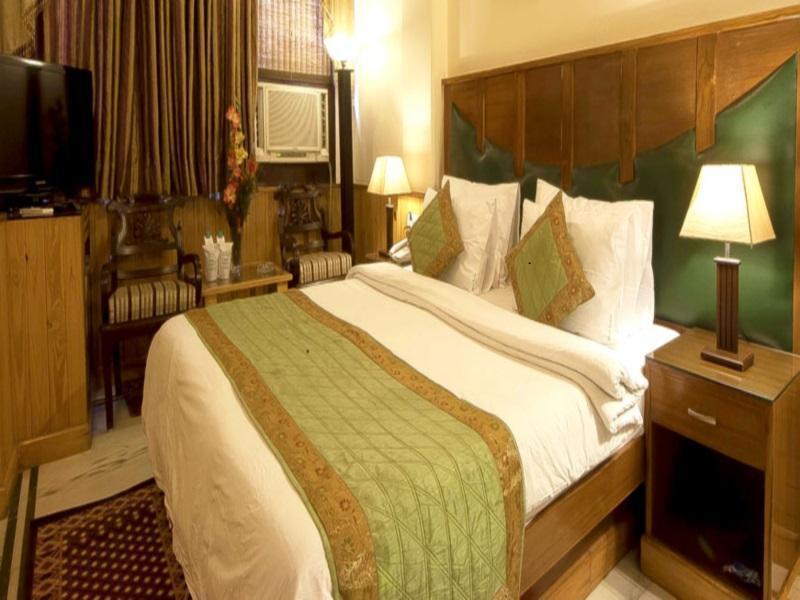Hotel Wood Castle à Delhi  Extérieur photo