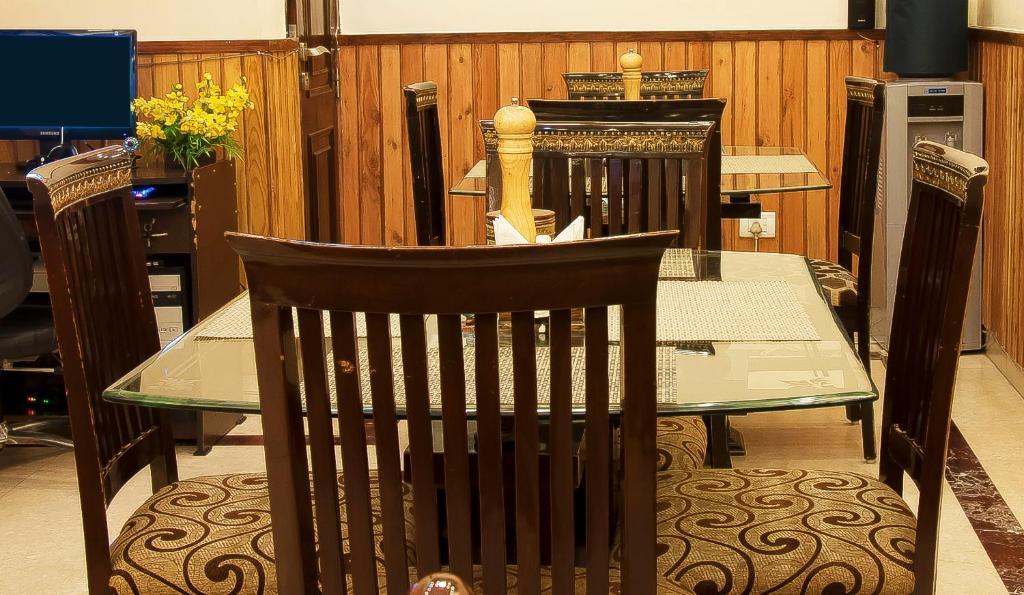 Hotel Wood Castle à Delhi  Extérieur photo